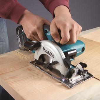 Makita Akku-Handkreissäge 18V    DSS501Z 