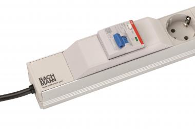 Bachmann 19" 1HE 6xSchuko 1xFi   333.411 