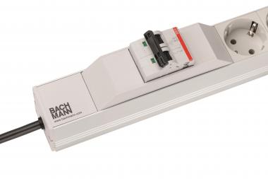 Bachmann 19" 1HE 6xSchuko 1xLS   333.412 