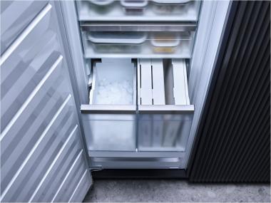 Miele FNS 7774 D EB-Gefrierschrank 