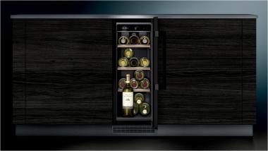 Siemens KU20WVHF0 sw EB-Weinlagerschrank 