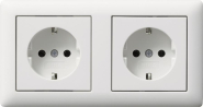 GIRA 479304 SCHUKO-Steckdose 2f verdr.+ 