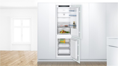 Bosch KIN 86 VSE 0 EB-Kühlkombi 