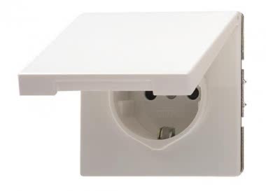 JG Schuko-Steckd. mit Klappd LS520KLKIWW 
