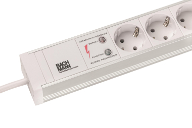 Bachmann 19" 1,5HE 7xSchuko weiß 333.004 