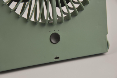 Trio Tischvent. BREEZY, 2W, 3    R044-49 