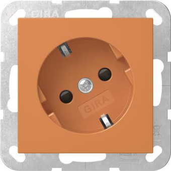 GIRA 4418109 SCHUKO-Steckdose 30°+ 
