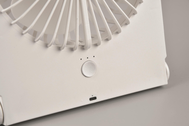 Trio Tischvent. BREEZY, 2W, 3    R044-01 