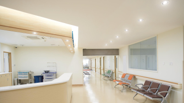 PHIL CorePro LED PL-C 6W/830 120° (13W) 