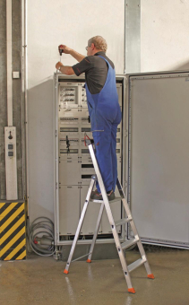 Krause Stufenstehleiter 6 Stufen 