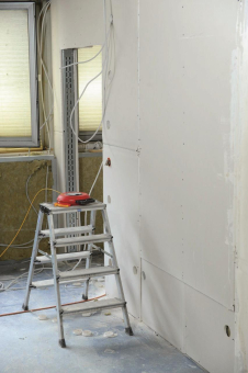 KRAU STUFEN-DOPPELLEITER ALU      120335 