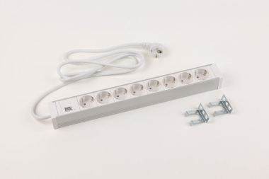 Bachmann 19" 1,5HE 8xSchuko weiß 333.001 