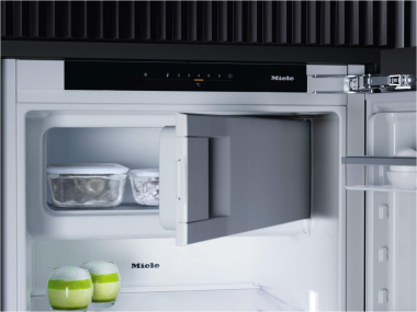 Miele K 7126 E EB-Kühlschrank 