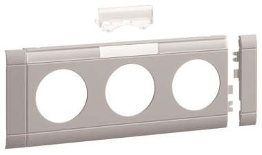 Hager Blende 3fach Steckdose GB080317035 