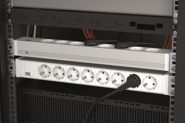 Bachmann 19" 1,5HE 8xSchuko weiß 333.001 