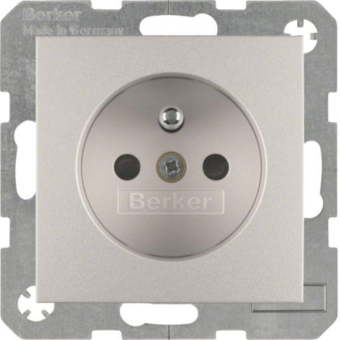 Berker Steckdose m.Schutz-    6765761404 